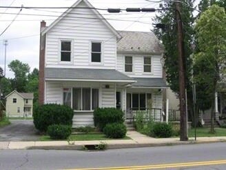 Primary Photo Of 364 N Courtland St, East Stroudsburg Medical For Sale