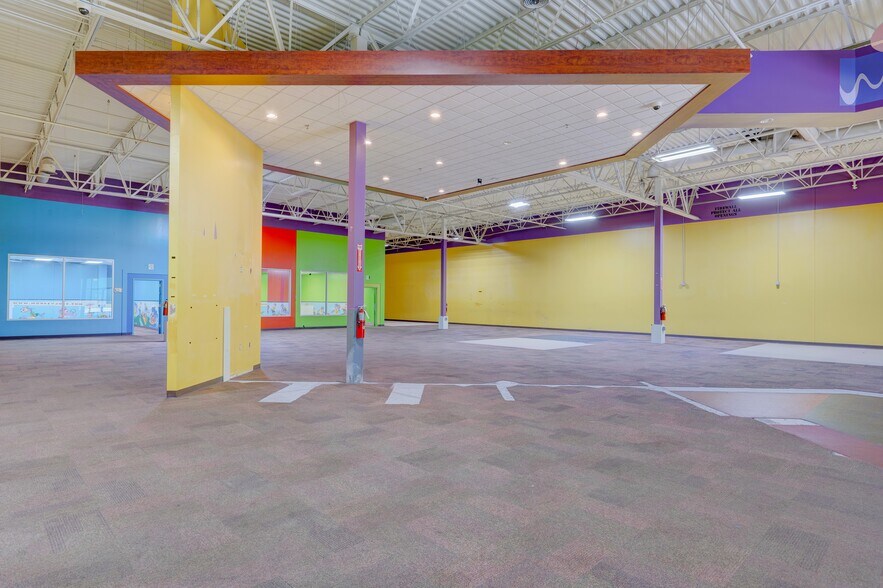 More Photos Of 4952 Centre Pointe Dr, North Charleston Freestanding For Lease