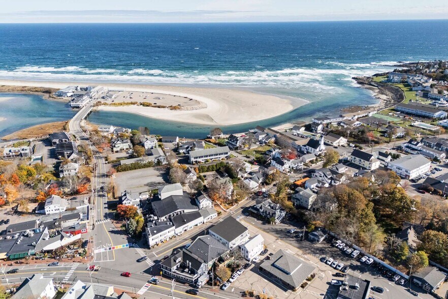 More Photos Of 20 Shore Rd, Ogunquit Storefront Retail Office For Sale