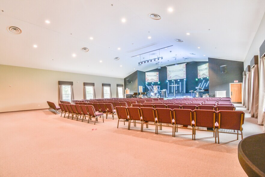 More Photos Of 1400 Grayson Hwy, Lawrenceville Religious Facility For Sale