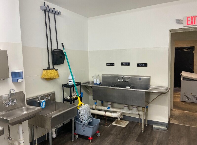 More Photos Of 5006 Curtis Ave, Curtis Bay Storefront Retail Residential For Lease