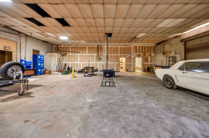 More Photos Of 201 E St, Lemoore Auto Repair For Sale