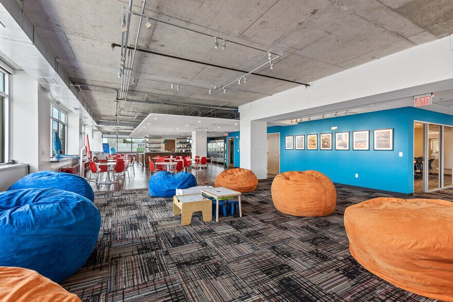 More Photos Of 605 Chestnut St, Chattanooga Loft Creative Space For Lease