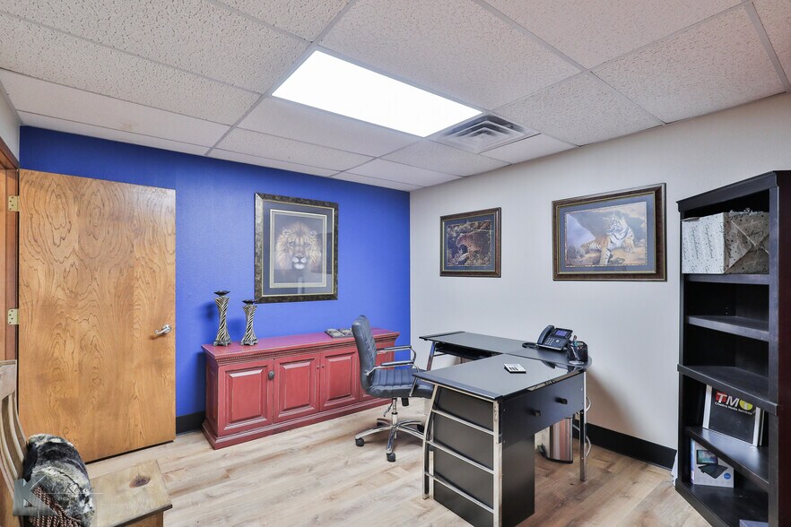 More Photos Of 2180 Maple St, Abilene Specialty For Sale