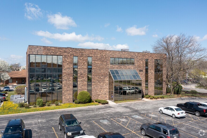 Primary Photo Of 905 W 175th St, Homewood Office For Lease