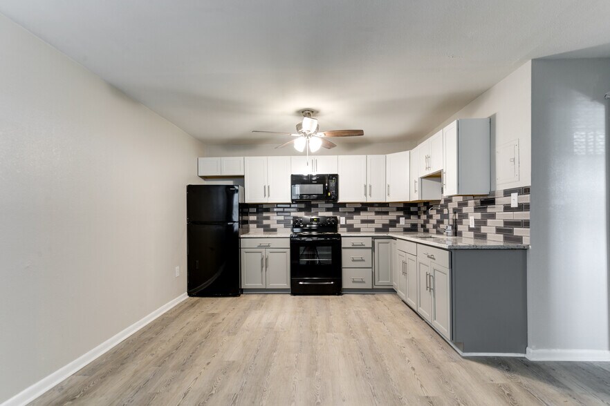 More Photos Of 37 Labrook Dr, Richmond Apartments For Sale
