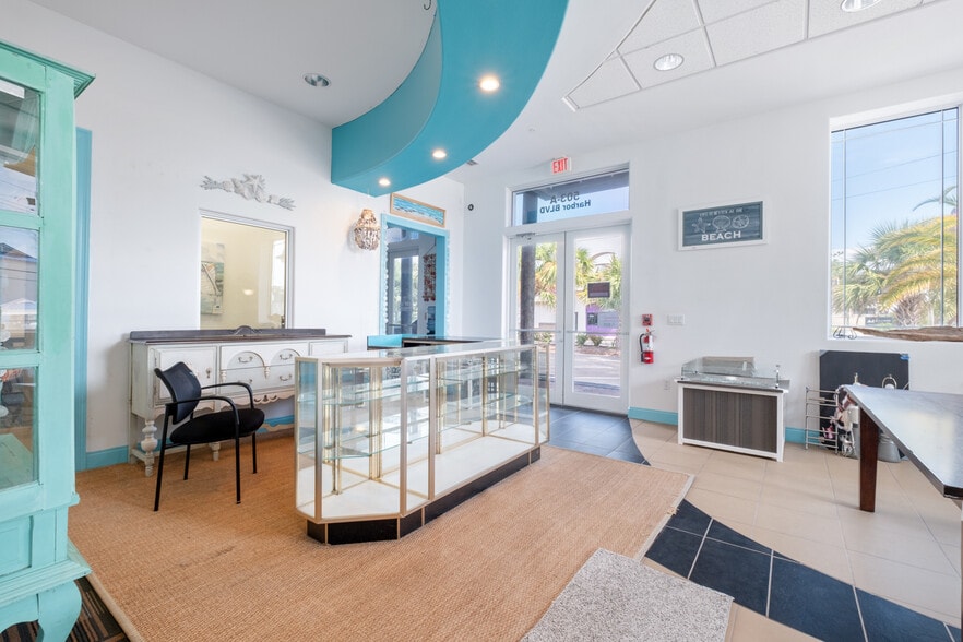 More Photos Of 503A Harbor Blvd, Destin Flex For Lease