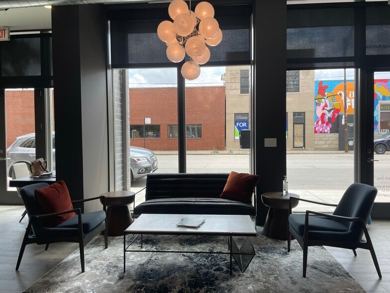 More Photos Of 504 N Hermitage Ave, Chicago Apartments For Lease