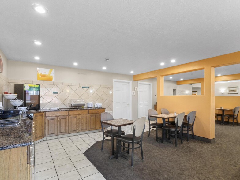 More Photos Of 250 N 1100 W, Cedar City Hotel For Sale