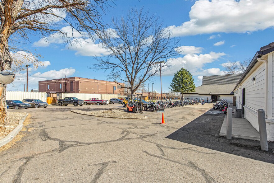 More Photos Of 1435 Wadsworth Blvd, Lakewood Storefront For Sale