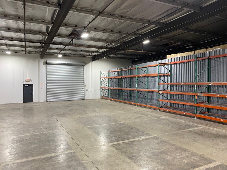 More Photos Of 6925 Atlantic Ave, Long Beach Warehouse For Lease
