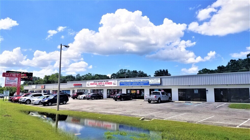 More Photos Of 12807 W Hillsborough Ave, Tampa Unknown For Lease