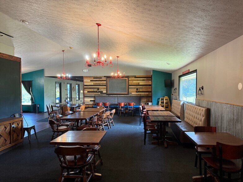 More Photos Of 12318 State Highway 18, Conneaut Lake Freestanding For Lease
