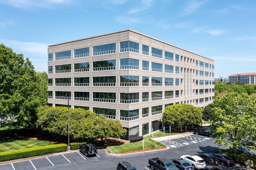 More Photos Of 2475 Northwinds Pky, Alpharetta Office For Lease