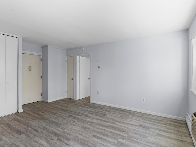 More Photos Of 191 Oak St, Bridgeport Apartments For Sale