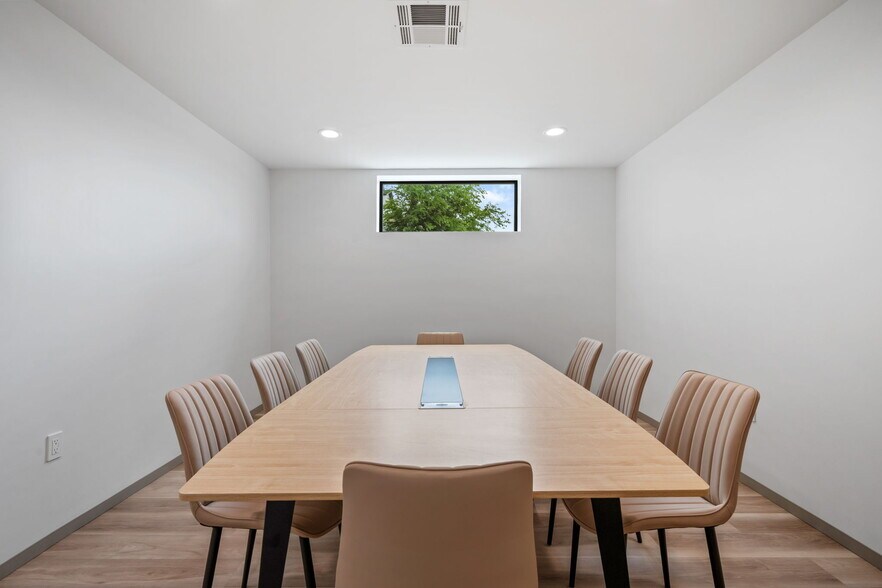 More Photos Of 6909 Grand Blvd, Houston Medical For Lease