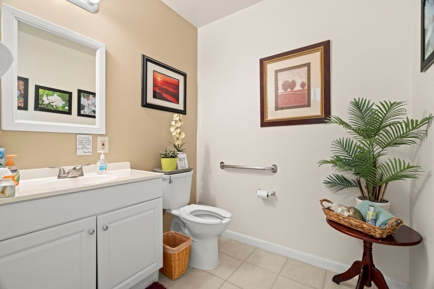 More Photos Of 10333 Seminole Blvd, Largo Office For Sale