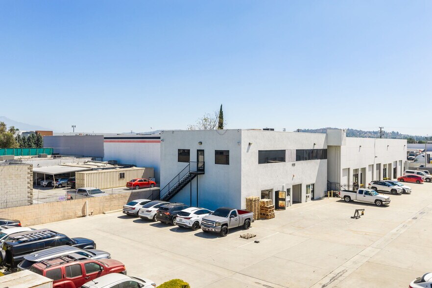 More Photos Of 127-129 S 8th Ave, La Puente Warehouse For Sale