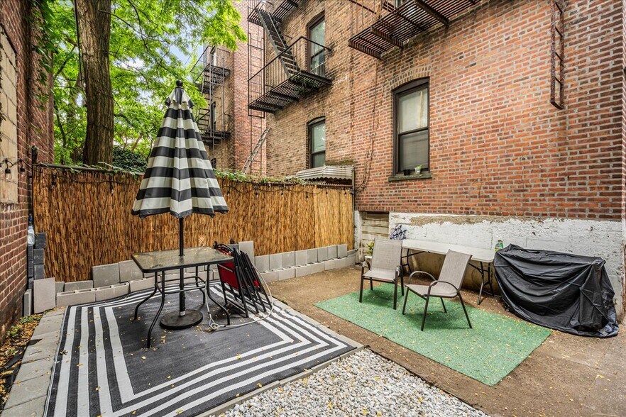 More Photos Of 3625 30th St, Long Island City Apartments For Sale