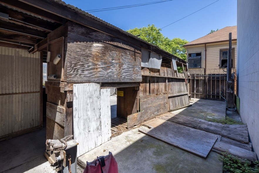 More Photos Of 3101 San Pablo Ave, Berkeley Storefront Retail Residential For Sale