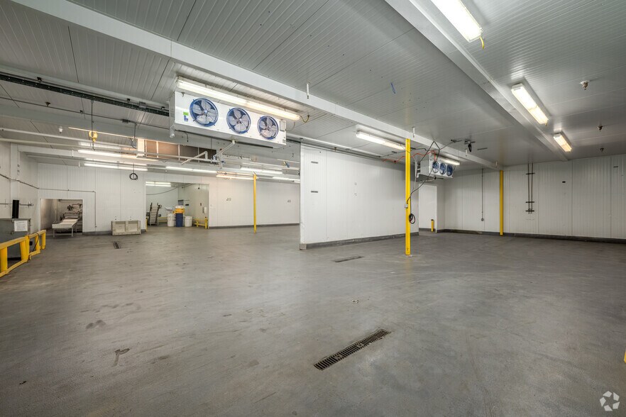 More Photos Of 2648 W Ramsey St, Banning Refrigeration Cold Storage For Sale