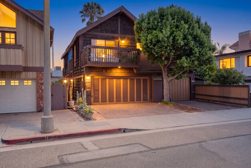Primary Photo Of 3903-3905 Via Dolce, Marina del Rey, CA 90292 Via, Marina del Rey Apartments For Sale