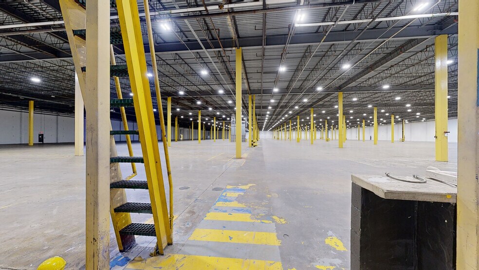 More Photos Of 201 Elizabeth St, Bordentown Warehouse For Lease