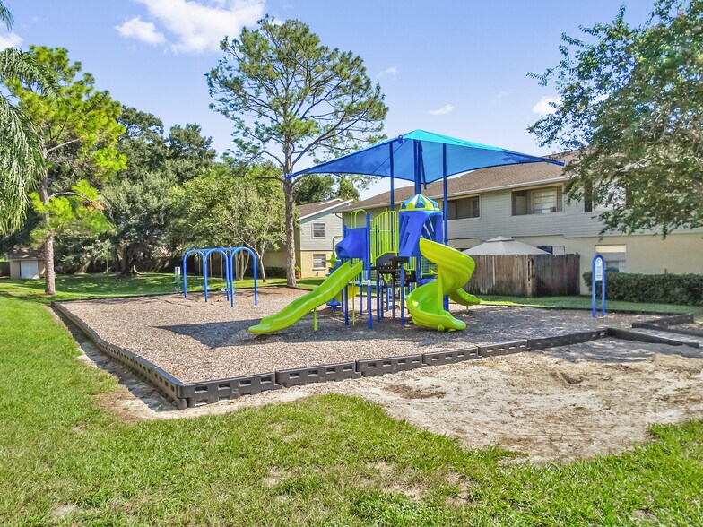 More Photos Of 609 Golden Raintree Pl, Brandon Apartments For Sale