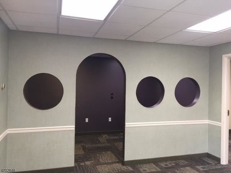 More Photos Of 2 Park Ave, Somerville Office For Sale