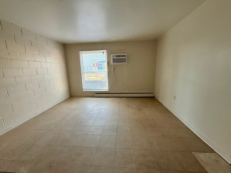 More Photos Of 911-913 Rogers Pl, Cincinnati Apartments For Sale