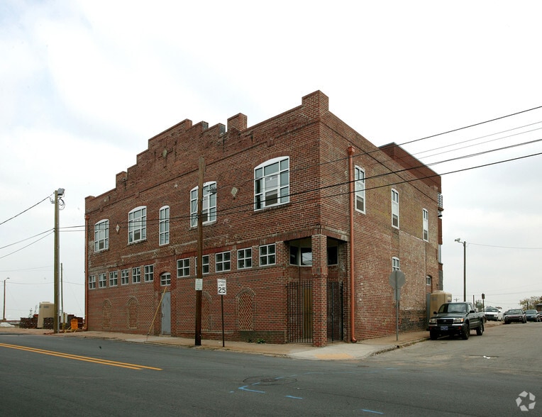 More Photos Of 803 N Trade St, Winston-Salem Office For Lease