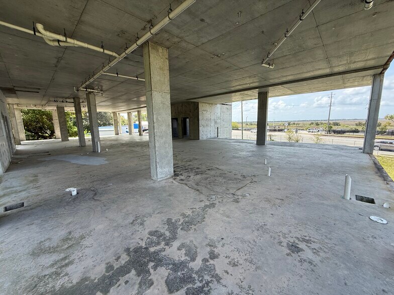 More Photos Of 2508 Newcastle St, Brunswick Apartments For Sale