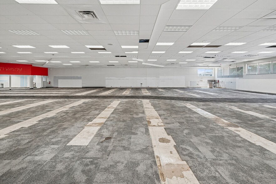 More Photos Of 119 W Marshall Ave, Longview Freestanding For Sale