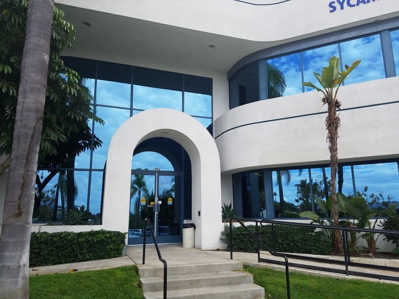 More Photos Of 906 Sycamore Ave, Vista Medical For Lease