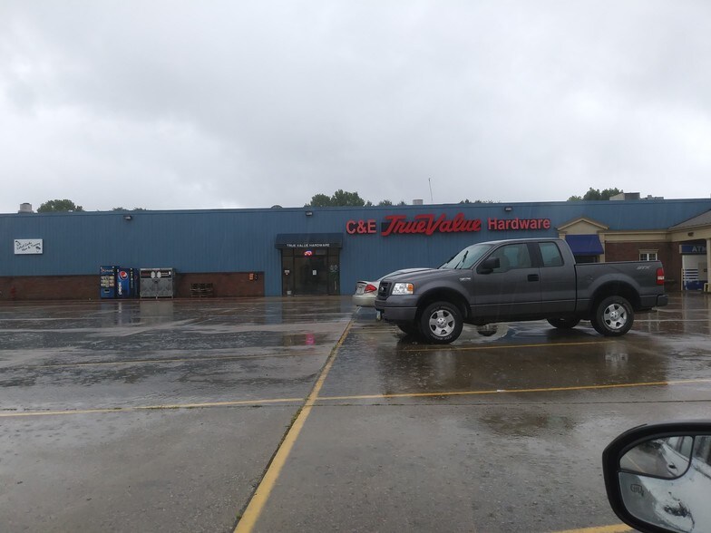 More Photos Of 70 N Plains Rd, The Plains Storefront Retail Office For Lease