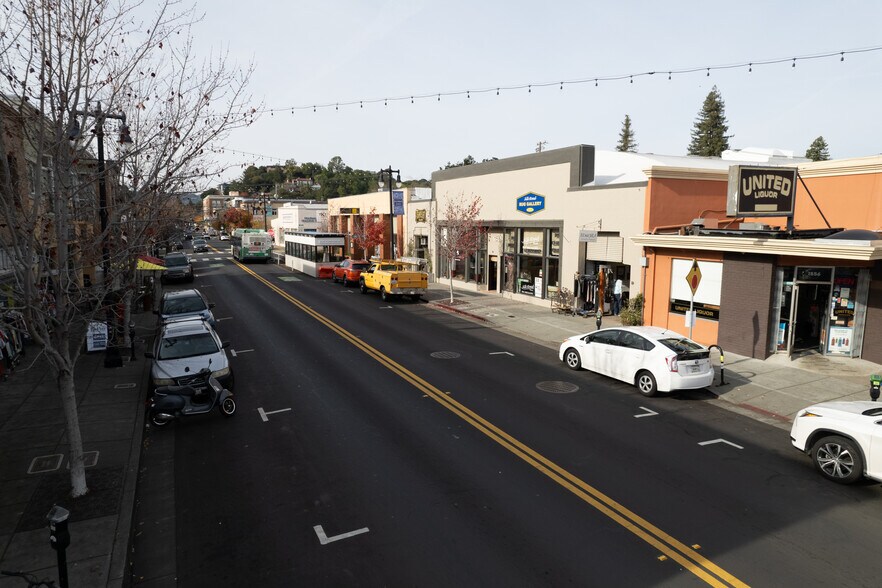 More Photos Of 100 F St, San Rafael Storefront Retail Office For Sale