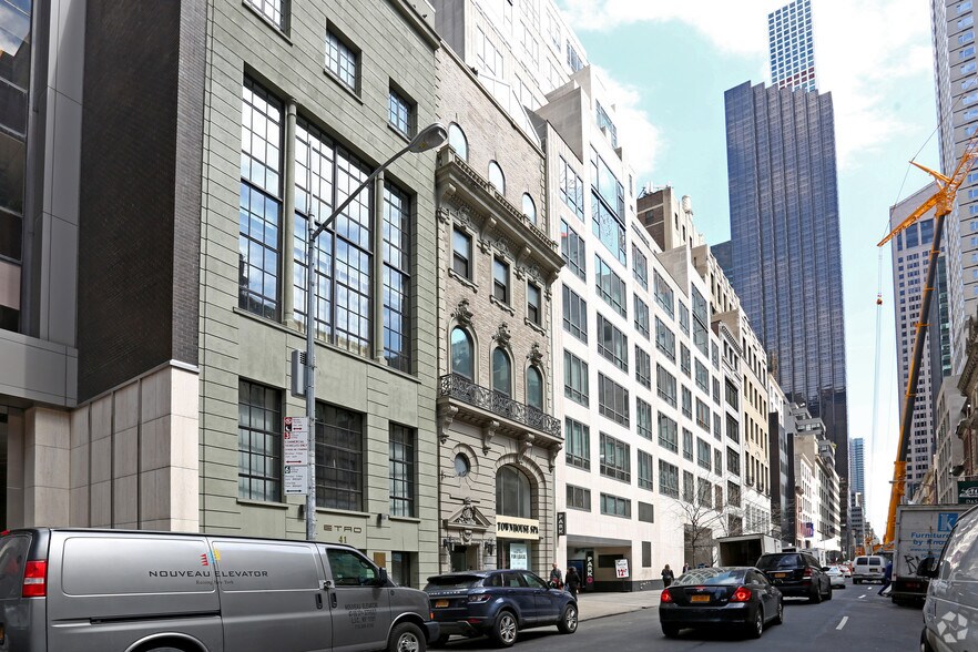More Photos Of 39 W 56th St, New York Medical For Lease