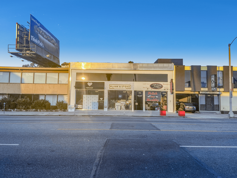 Primary Photo Of 727-731 N La Brea Ave, Los Angeles Unknown For Lease
