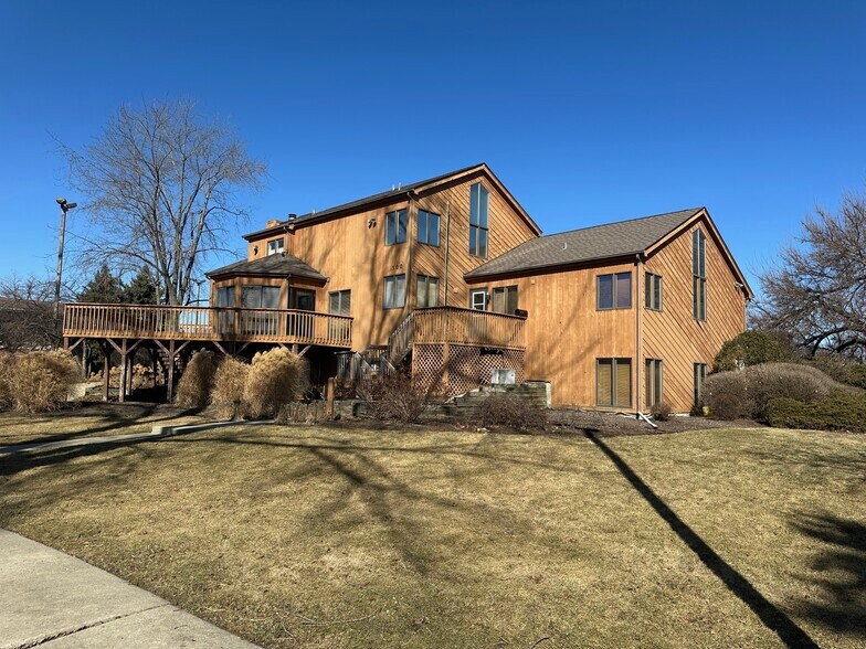 More Photos Of 500 E Roosevelt Rd, West Chicago Office For Sale