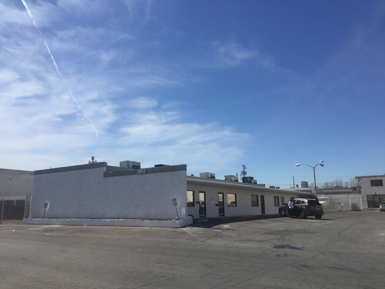 More Photos Of 3017 Sheridan St, Las Vegas Industrial For Lease