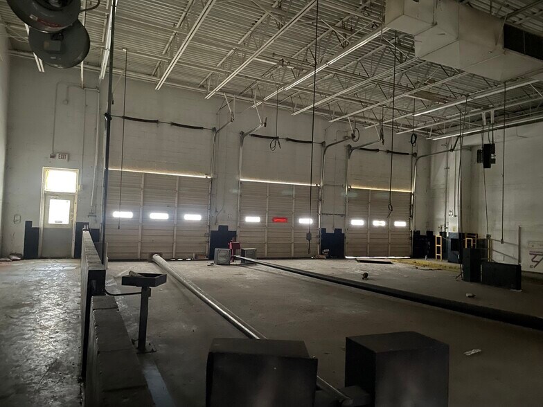 More Photos Of 3093 E Main St, Russellville Unknown For Lease