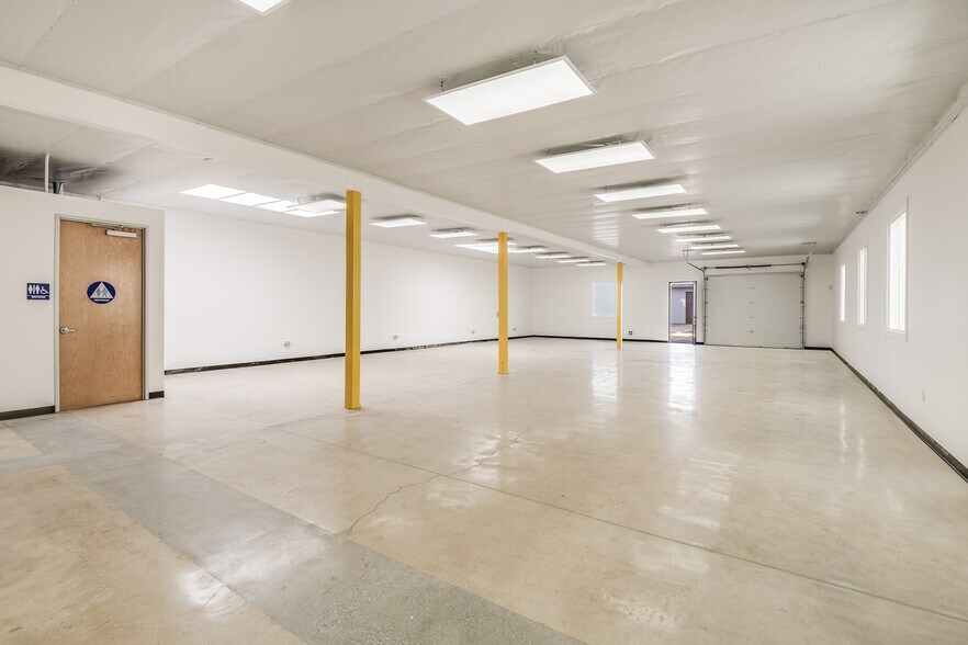 More Photos Of 633 Hindry Ave, Inglewood Warehouse For Sale