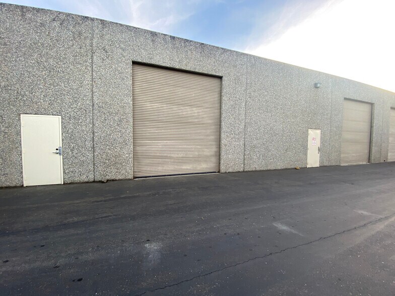More Photos Of 3298 Monier Cir, Rancho Cordova Warehouse For Sale