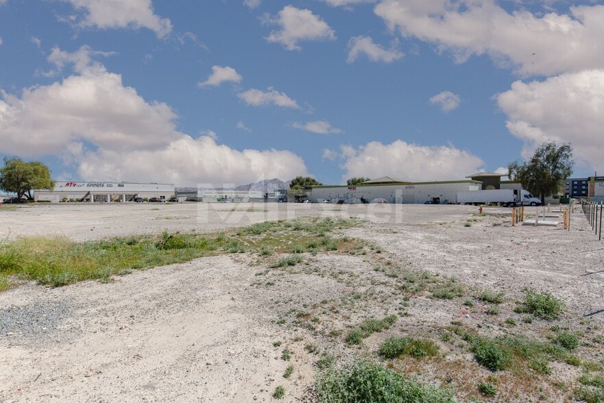 More Photos Of 4364 E Craig Rd, Las Vegas Land For Lease
