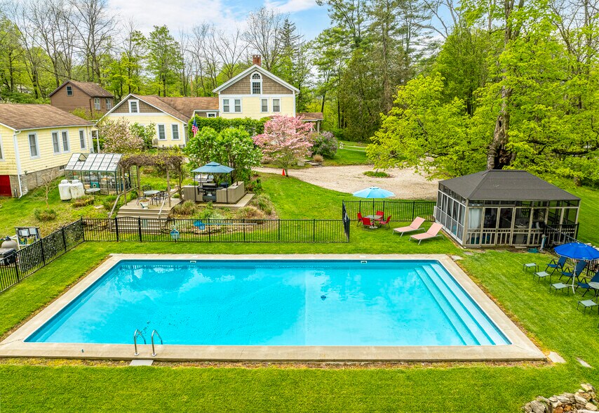 More Photos Of 18 Stagecoach Ln, Amenia Specialty For Sale