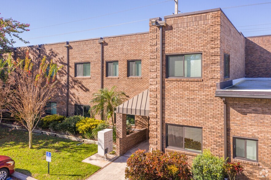 More Photos Of 1802 S Fiske Blvd, Rockledge Office For Lease