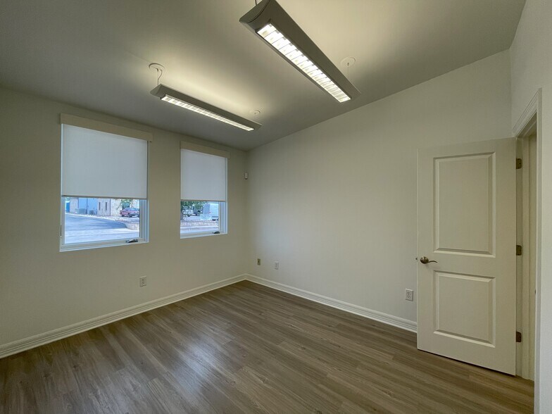 More Photos Of 109 Enterprise Pky, Boerne Loft Creative Space For Lease