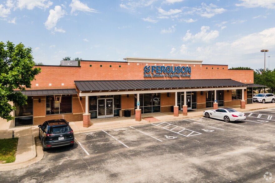 More Photos Of 9333 Research Blvd, Austin Unknown For Lease