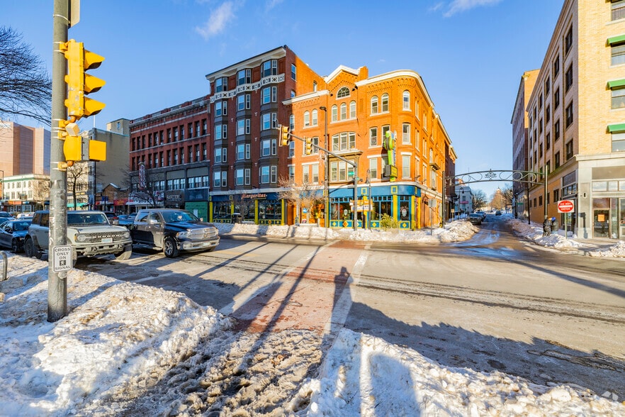 More Photos Of 1037-1045 Elm St, Manchester Office For Lease
