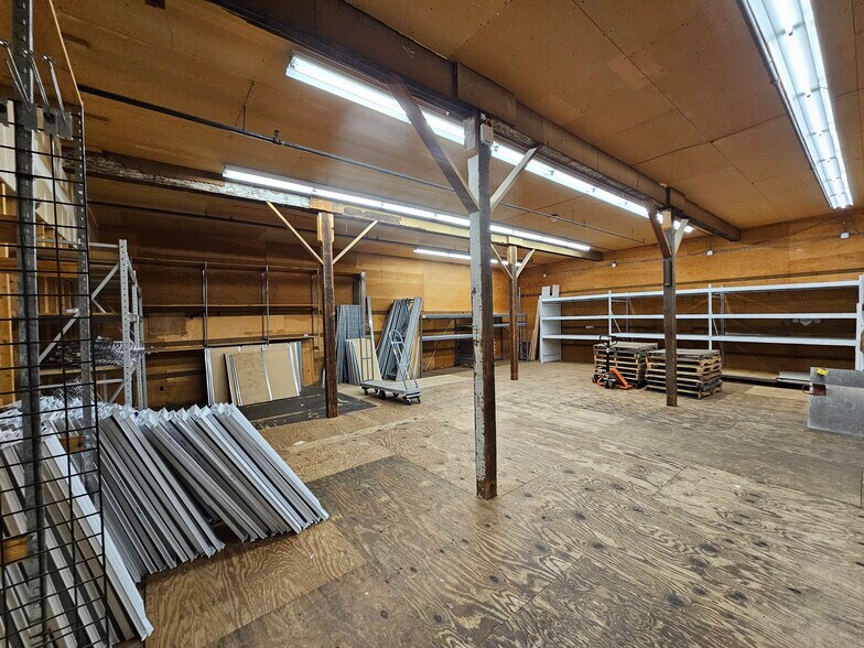 More Photos Of 321 Worcester St, Natick Freestanding For Lease